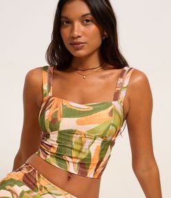 Blusa Cropped Texturizado com Lastex e Estampa de Folhagem