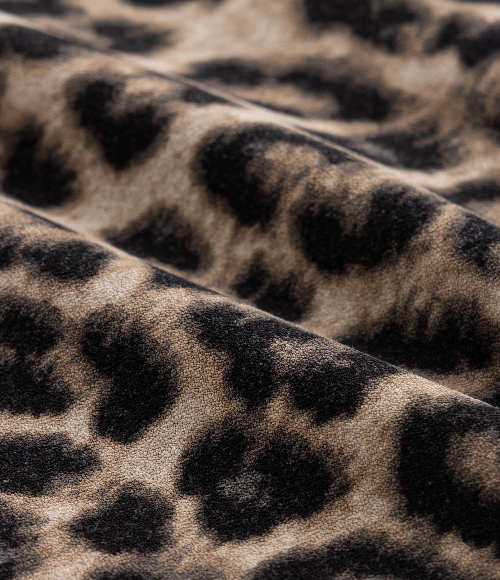 Blusa Sem Manga em Airflow com Animal Print Curve & Plus Size Marrom 7