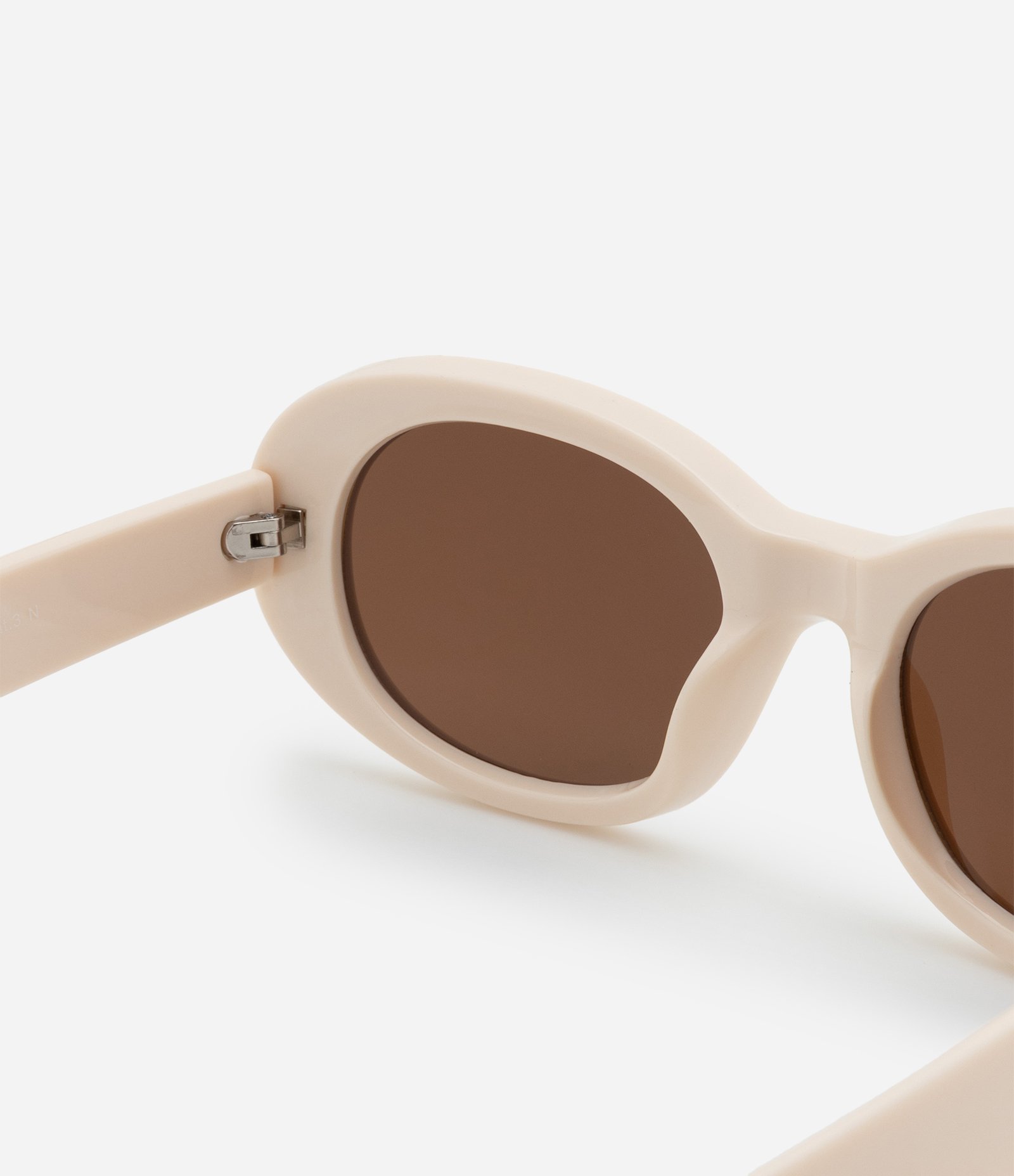 Óculos de Sol Redondo com Lente Coloração Total Off White 3