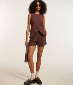 Bermuda em Alfaiataria com Pregas