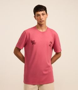 Camiseta Comfort em Algodão com Estampa Localizada 