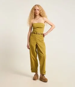 Calça Balloon em Sarja com Martingale na Barra