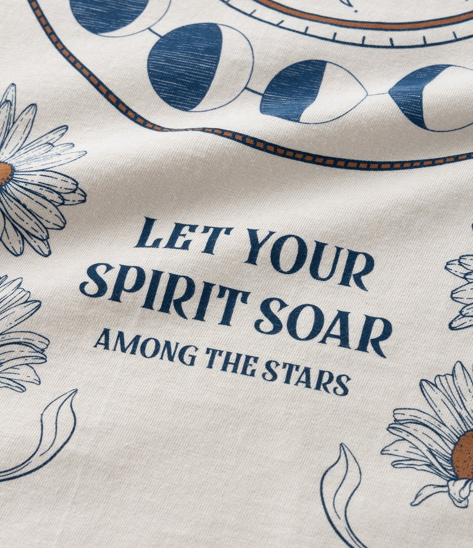 Blusa Alongada com Estampa Estações da Lua Curve & Plus Size Bege 7