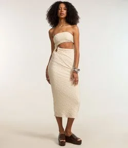 Vestido New Midi com Cut Out e Aviamento na Cintura