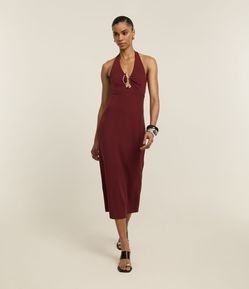 Vestido New Midi em Crepe com Pedras no Aviamento Metalizado