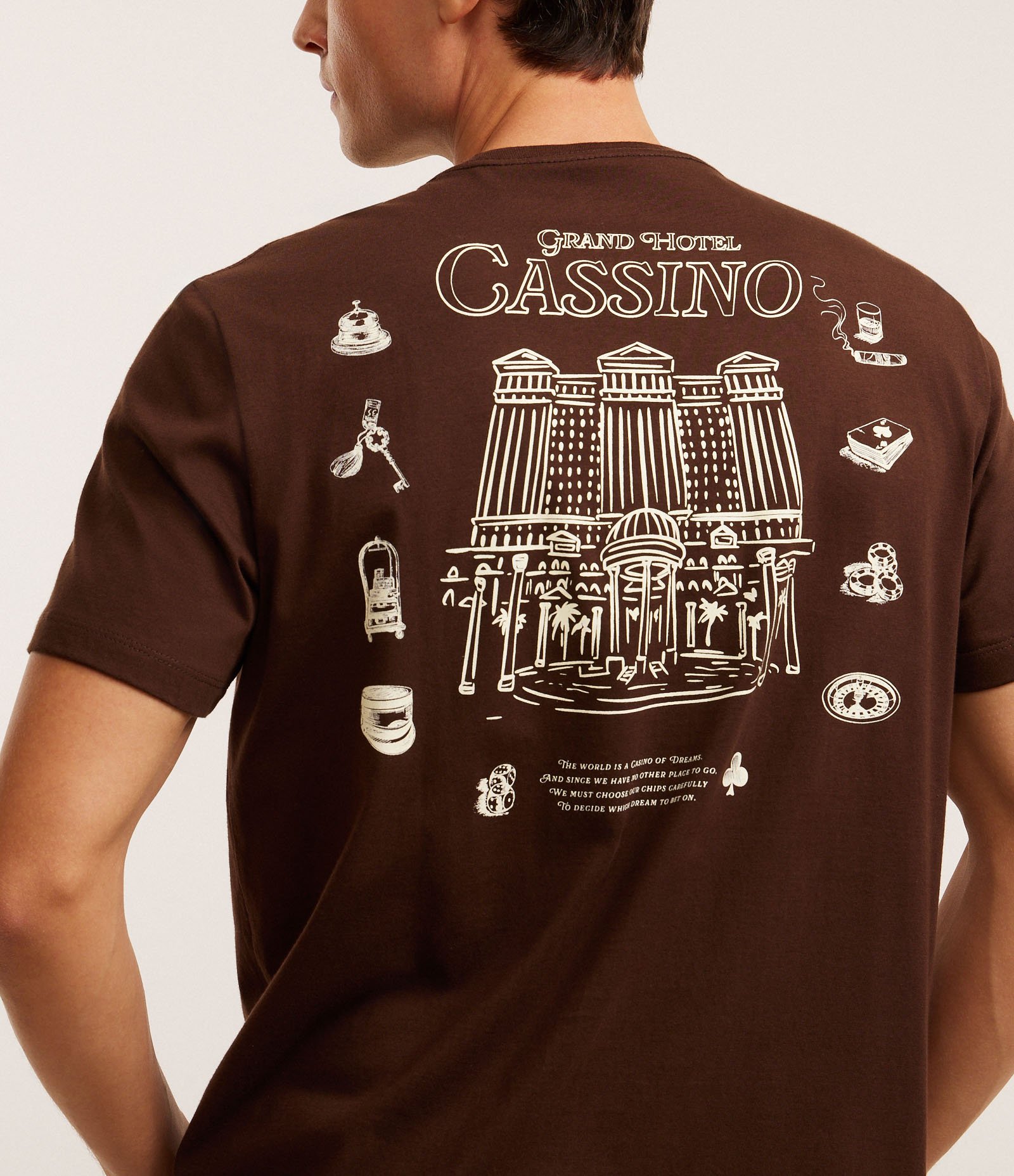 Camiseta Comfort em Algodão com Estampa de Cassino e Lettering Marrom 3