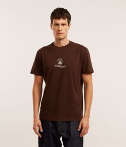 Camiseta Comfort em Algodão com Estampa de Cassino e Lettering