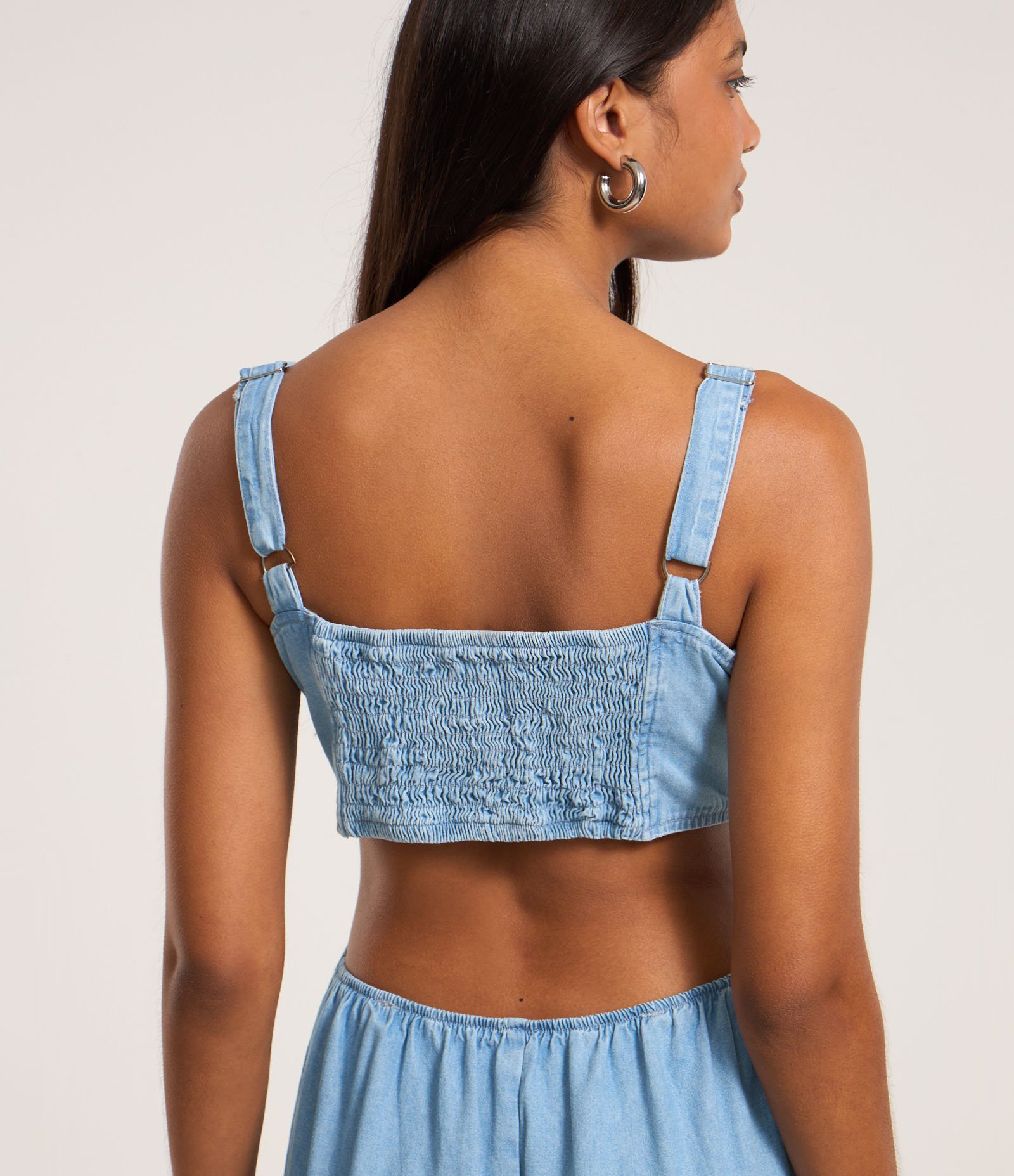 Vestido Longo em Jeans com Lastex nas Costas e Babado Azul 4