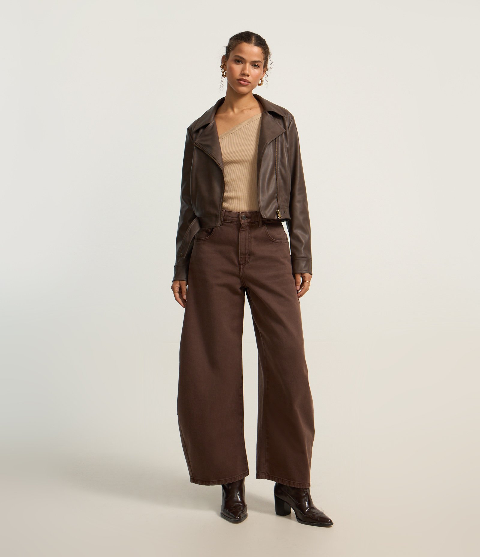 Calça Barrel Cintura Alta em Sarja com Bolsos 1