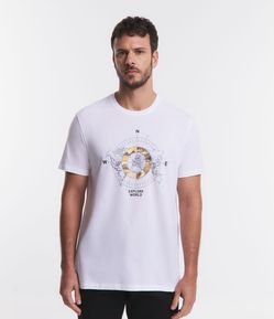 Camiseta Comfort em Algodão com Estampa de Bússola