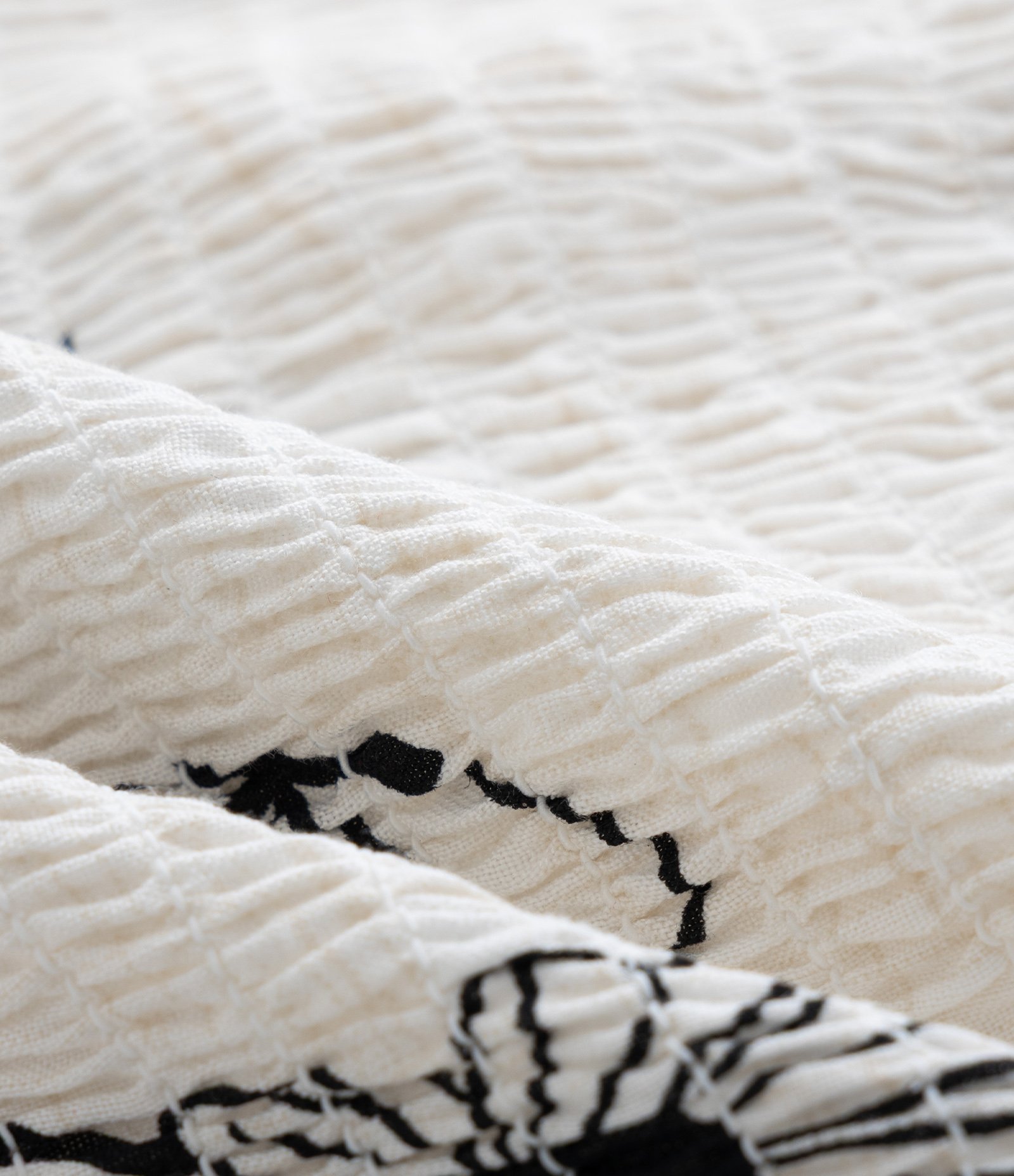 Vestido Infantil com Cut Out e Estampa Floral - Tam 5 a 14 Anos Branco 3