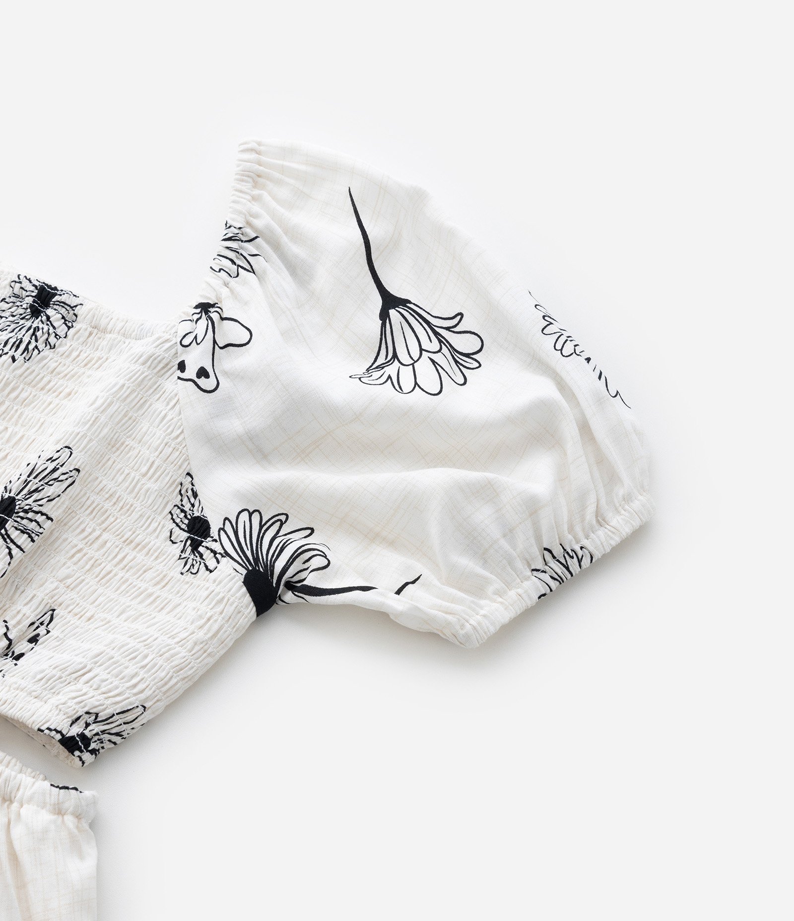 Vestido Infantil com Cut Out e Estampa Floral - Tam 5 a 14 Anos Branco 7