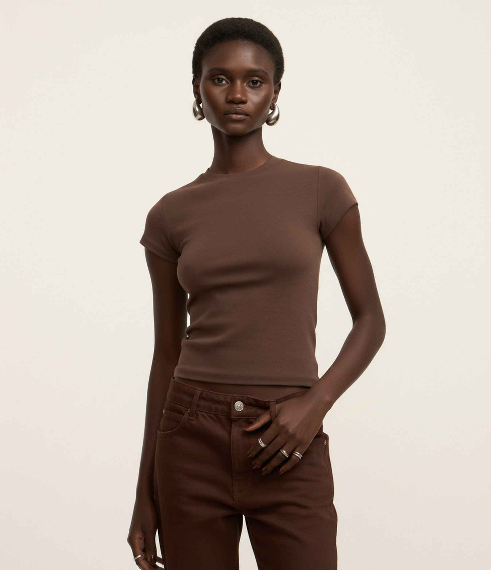 Blusa Básica Justinha e Alongada em Ribana Marrom Escuro 4