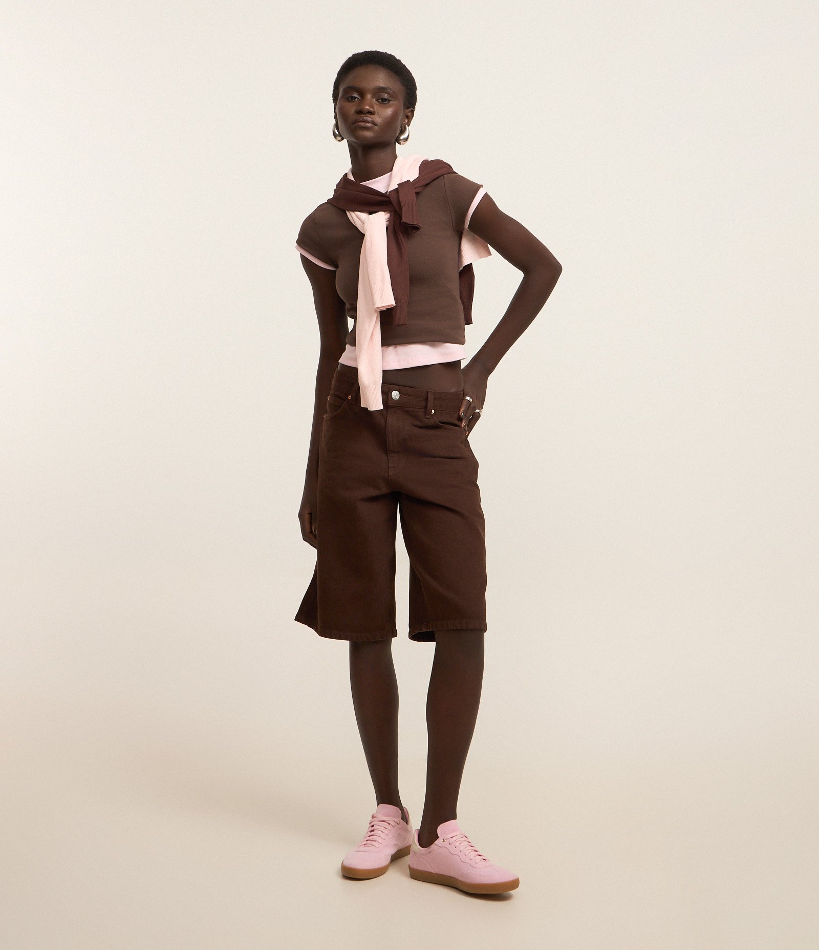 Blusa Básica Justinha e Alongada em Ribana Marrom Escuro 2