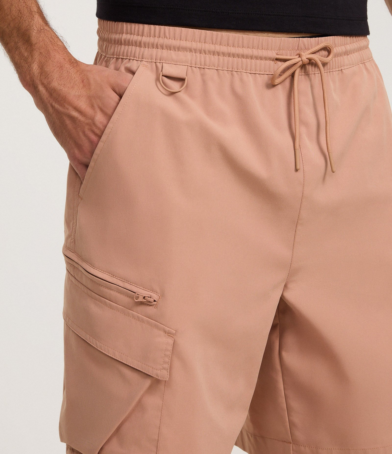 Bermuda Baggy com Bolso Cargo com Zíper Marrom 3