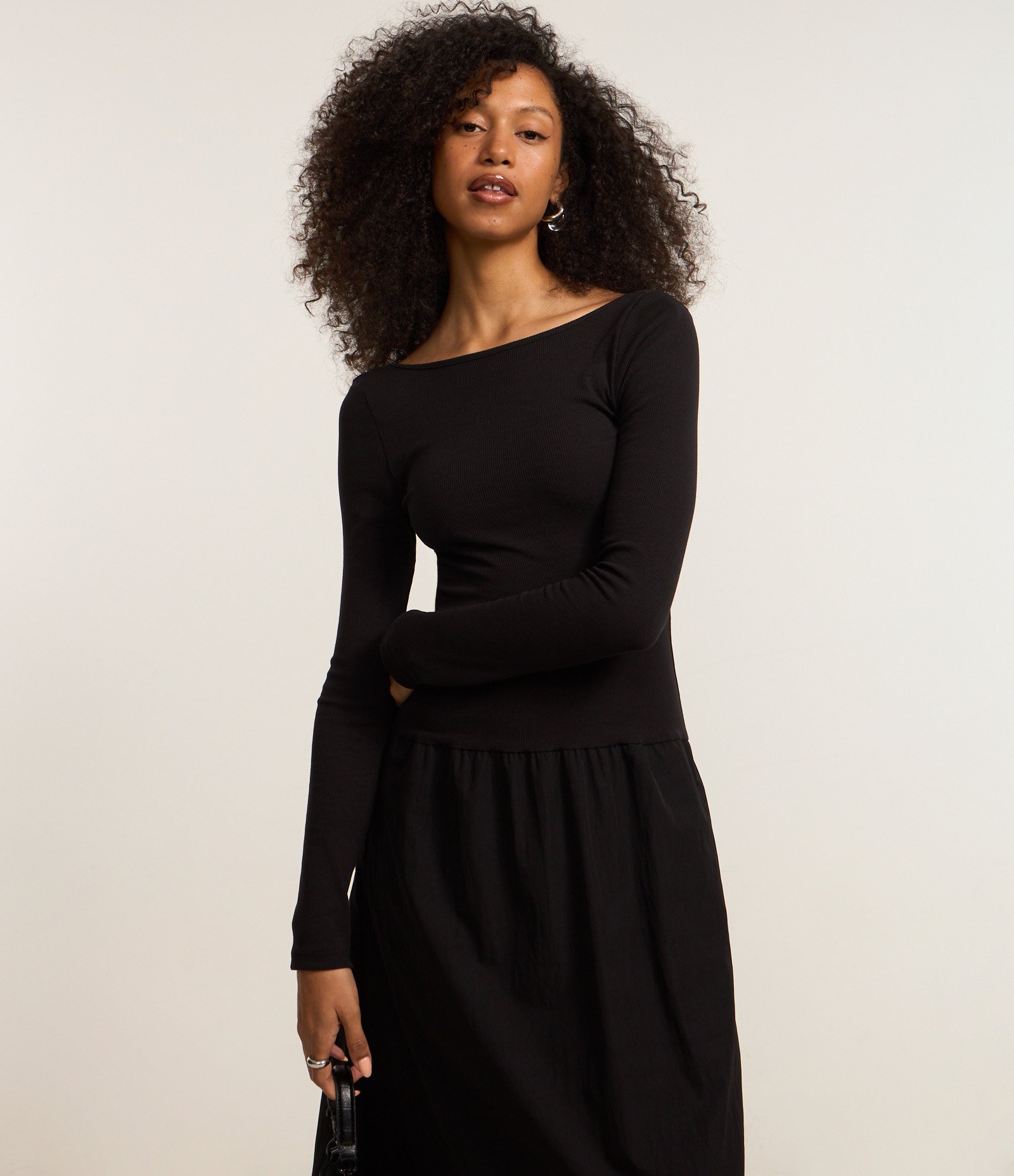 Vestido New Midi em Ribana com Manga Longa Preto 3