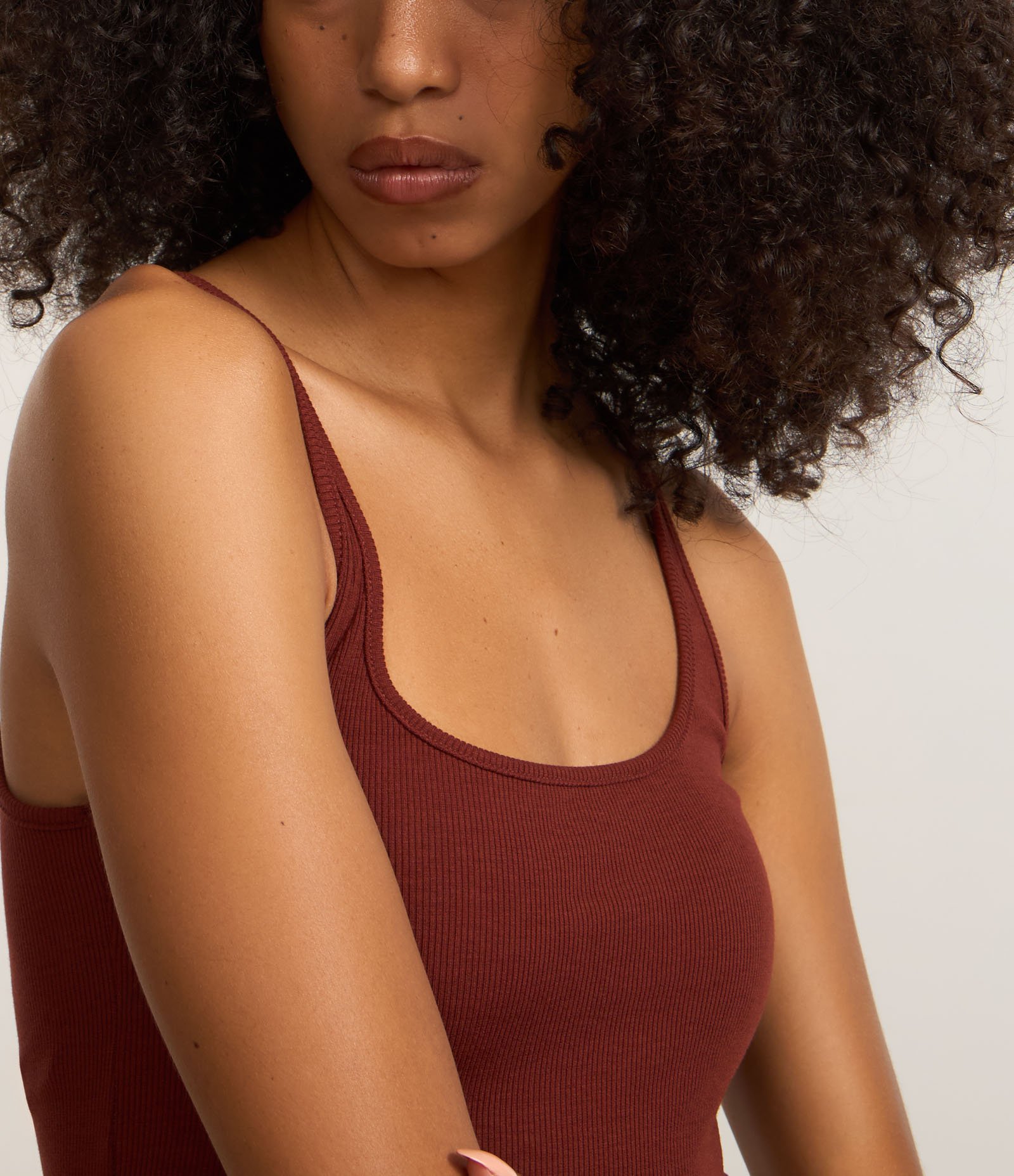 Vestido Midi com Corpo de Ribana e Saia Rodada Marrom 3