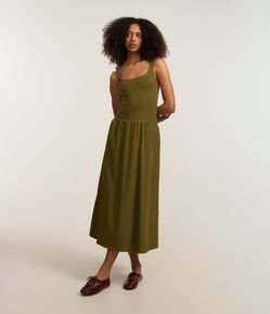 Vestido Midi com Corpo de Ribana e Saia Rodada