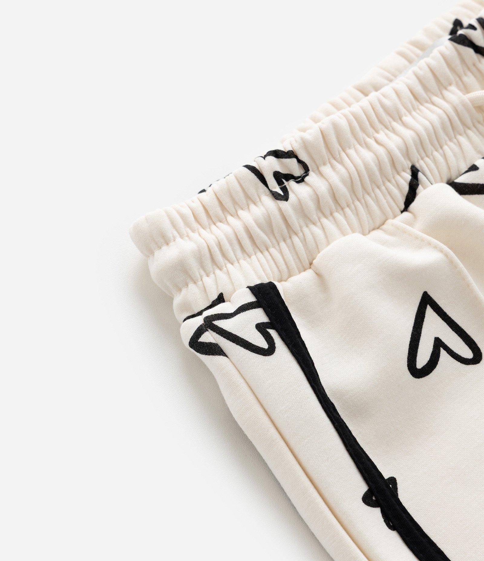 Calça Infantil Wide Leg com Estampa de Corações - Tam 5 a 14 Anos Bege 4