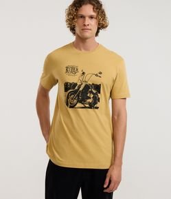Camiseta Comfort em Algodão com Estampa de Moto