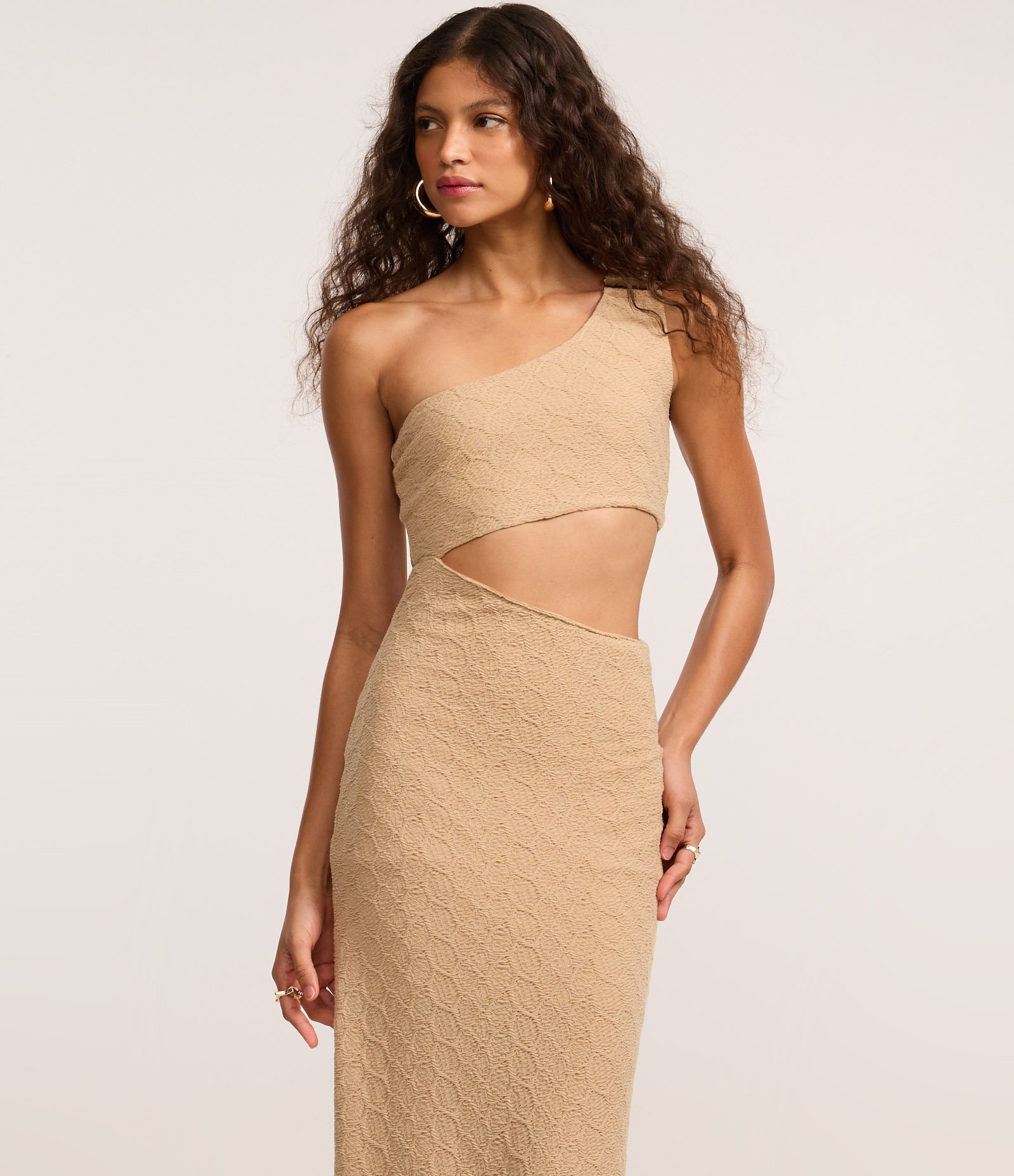 Vestido New Midi com Ombro Único e Recorte Bege 2