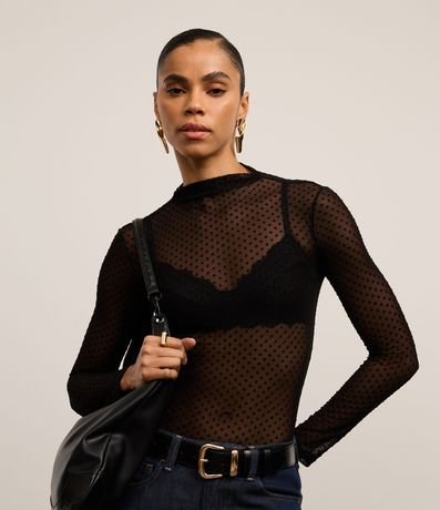 Blusa em Tule com Gola Alta e Textura Poá Flocada Menor preço em Blusa em Tule com Gola Alta e Textura Poá Flocada