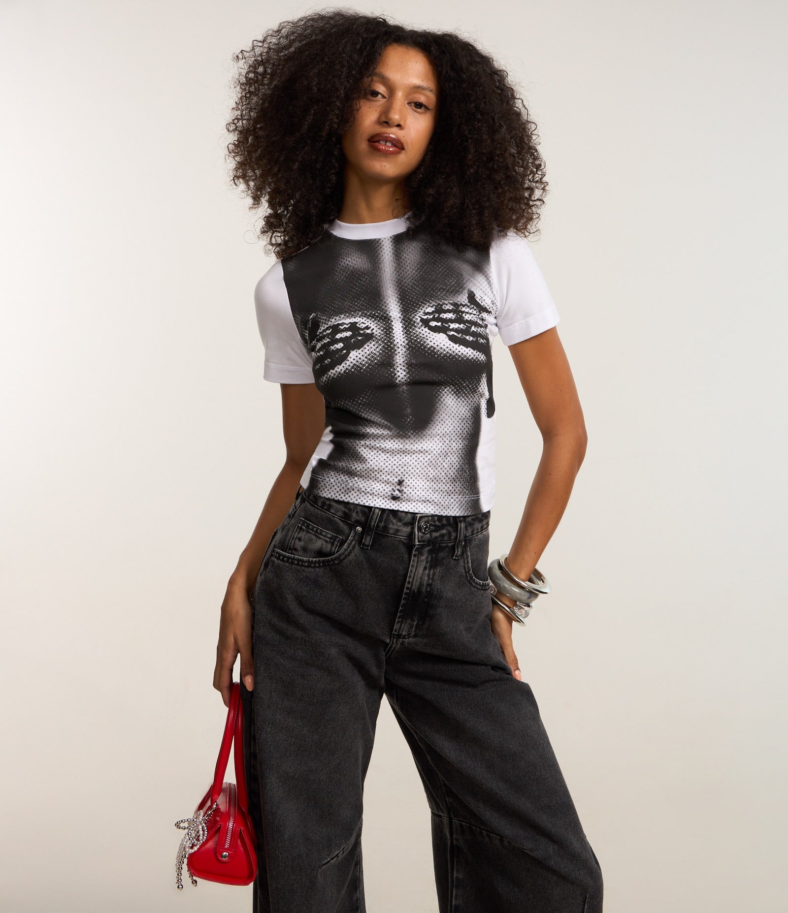 Calça Barrel em Jeans com Recortes na Barra Preto 3