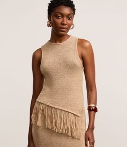 Blusa Alongada em Tricô com Franjas na Barra Assimétrica