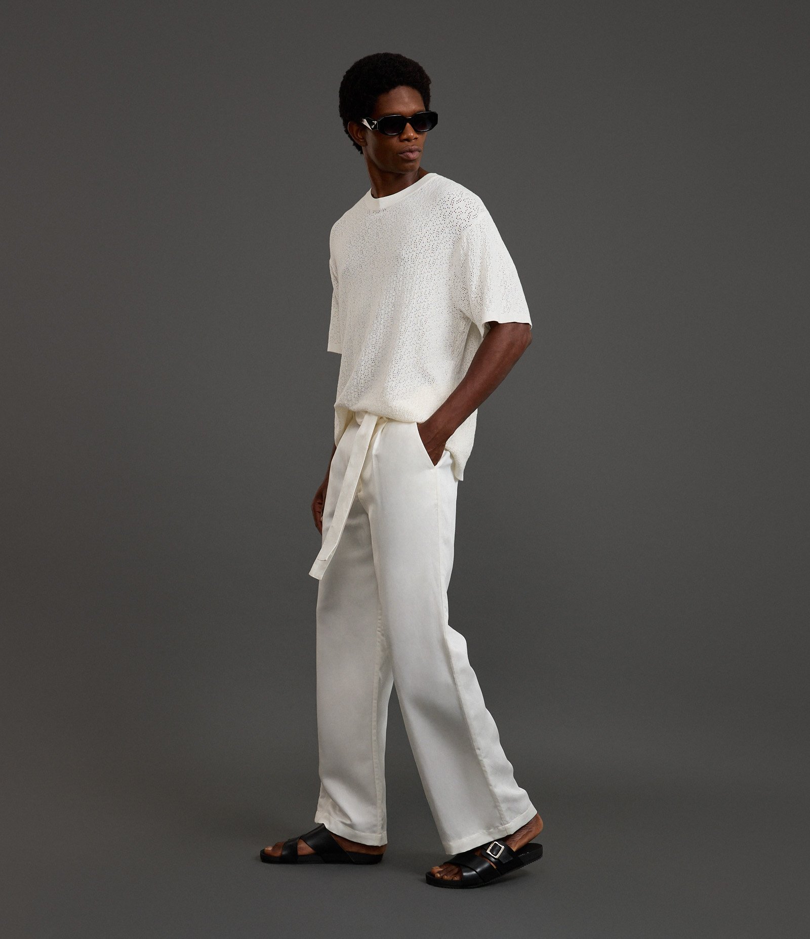 Calça Wide Leg em Liocel com Cinto Alfaiatada Branco 1