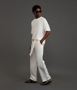 Calça Wide Leg em Liocel com Cinto Alfaiatada