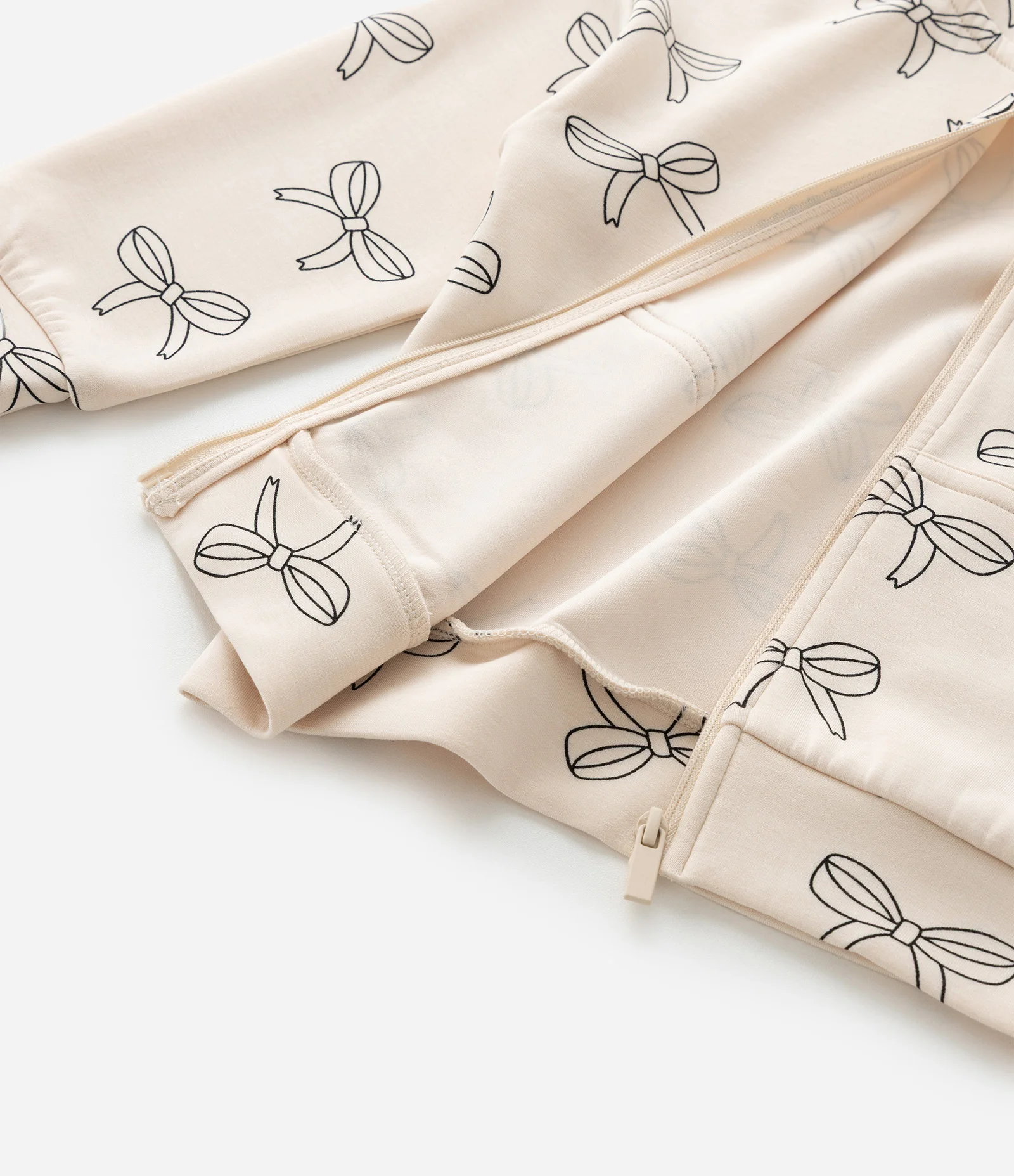 Jaqueta Infantil em  Moletinho com Estampa de Laços - Tam 1 a 6 Anos Bege 5