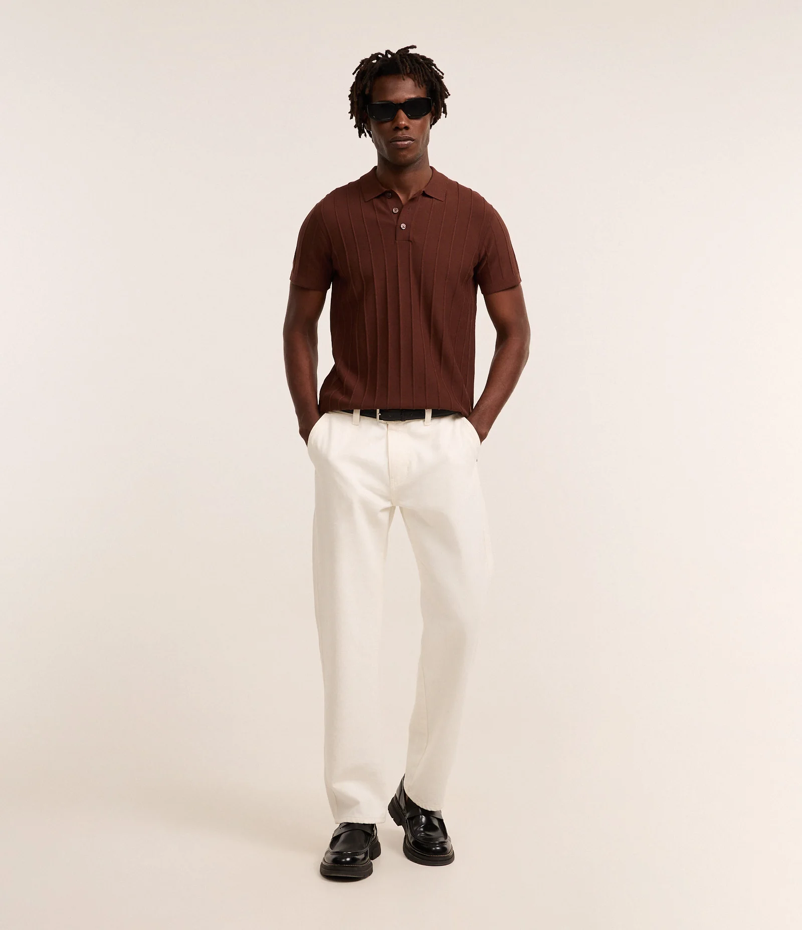 Camisa Polo em Tricô com Textura Vertical Marrom 2