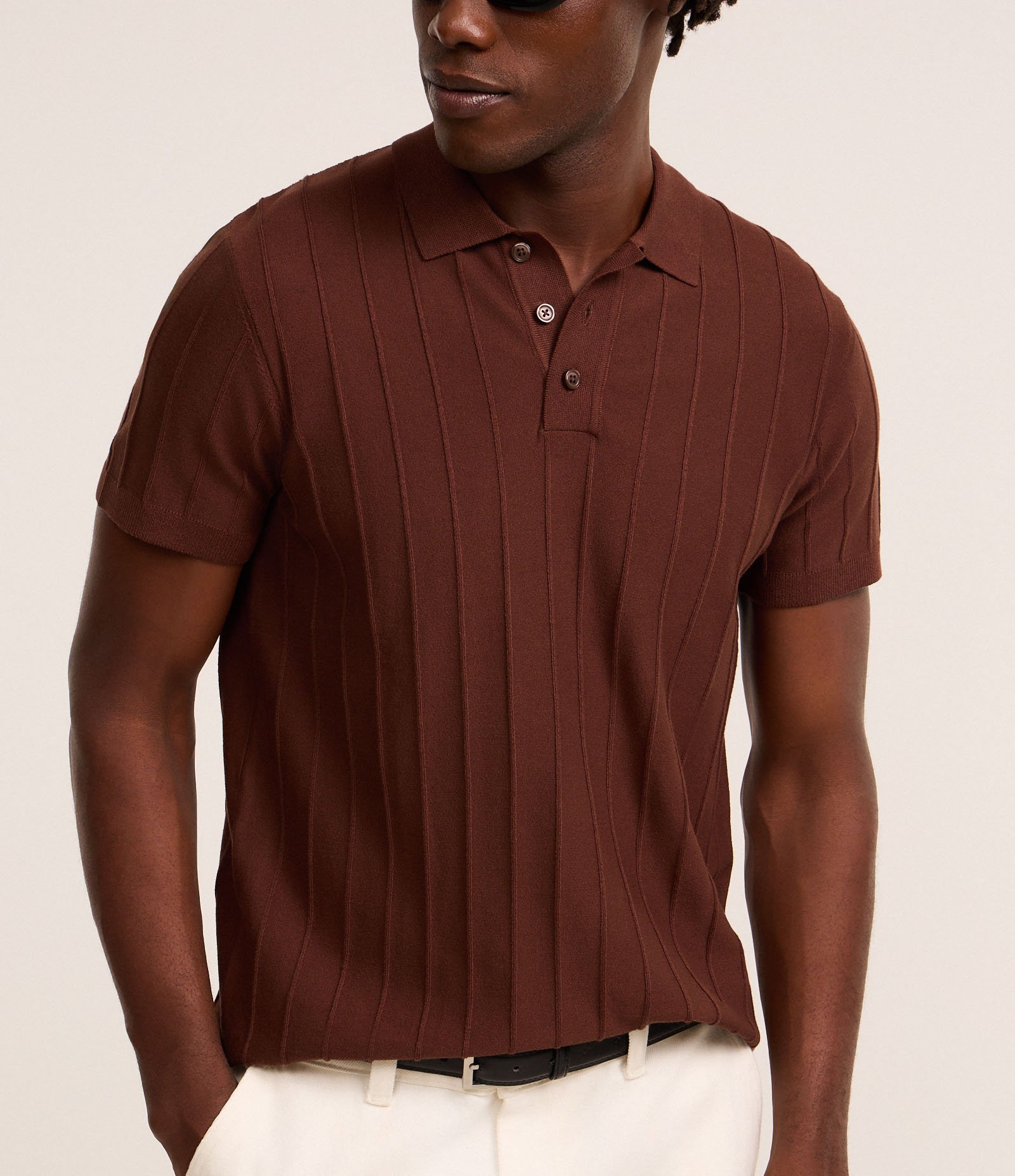 Camisa Polo em Tricô com Textura Vertical Marrom 3