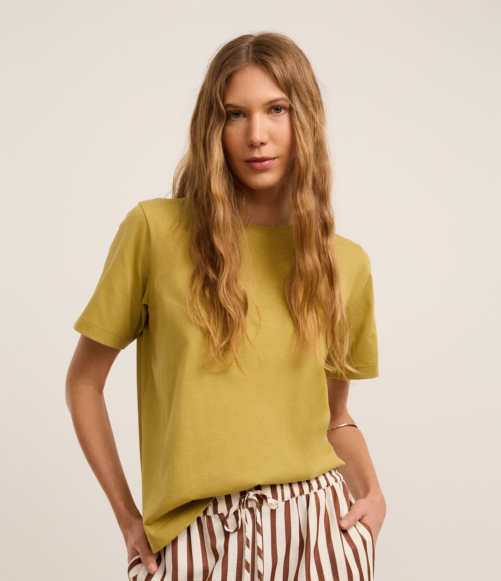 Camiseta Básica em Cotton com Gola Redonda 1