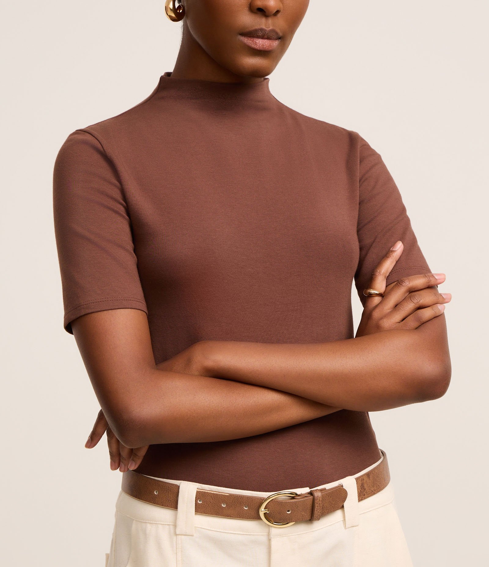 Blusa Básica Ajustada em Algodão com Golinha alta Marrom 4