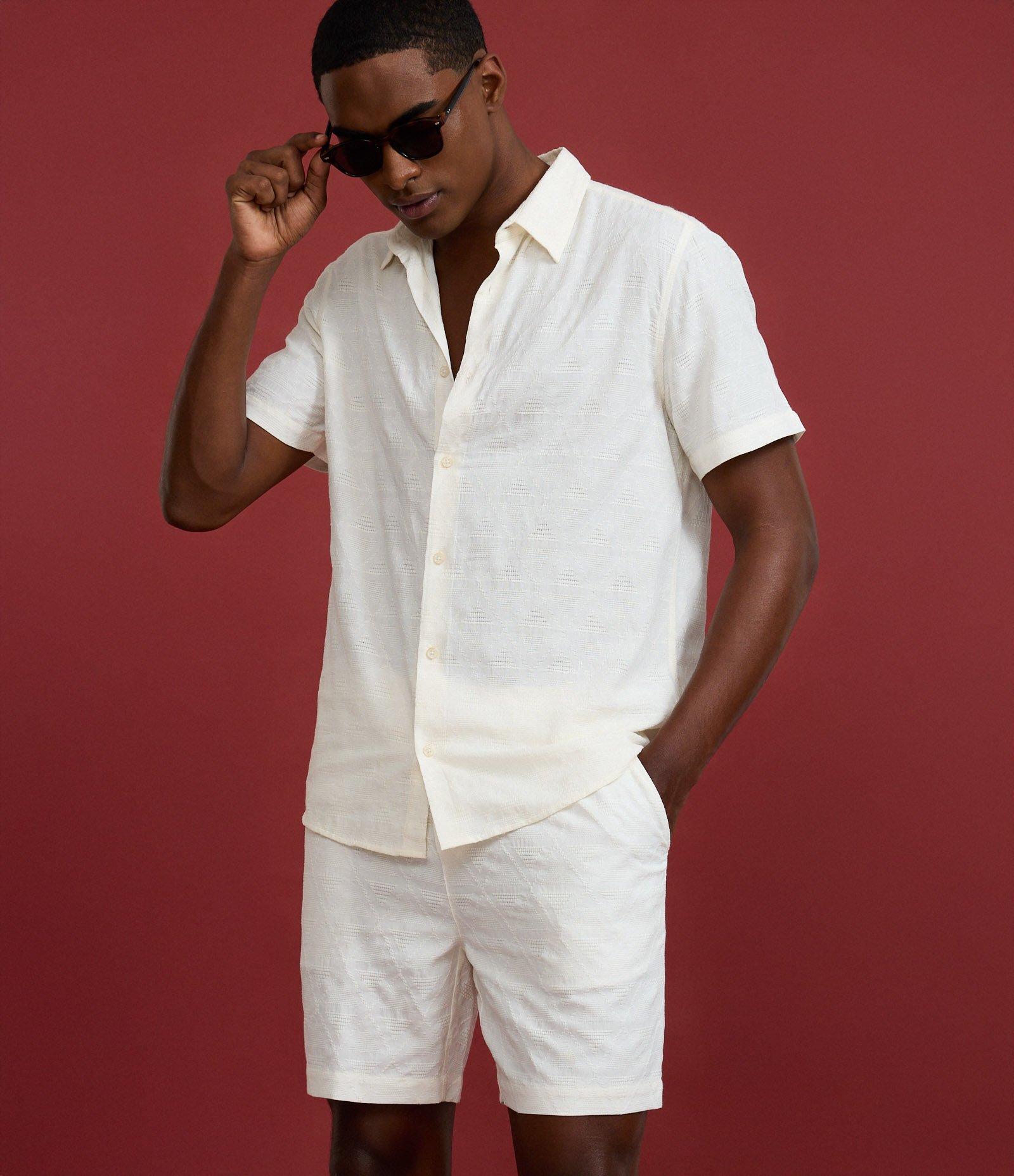 Bermuda Masculina em Algodão Texturizada Off White 3