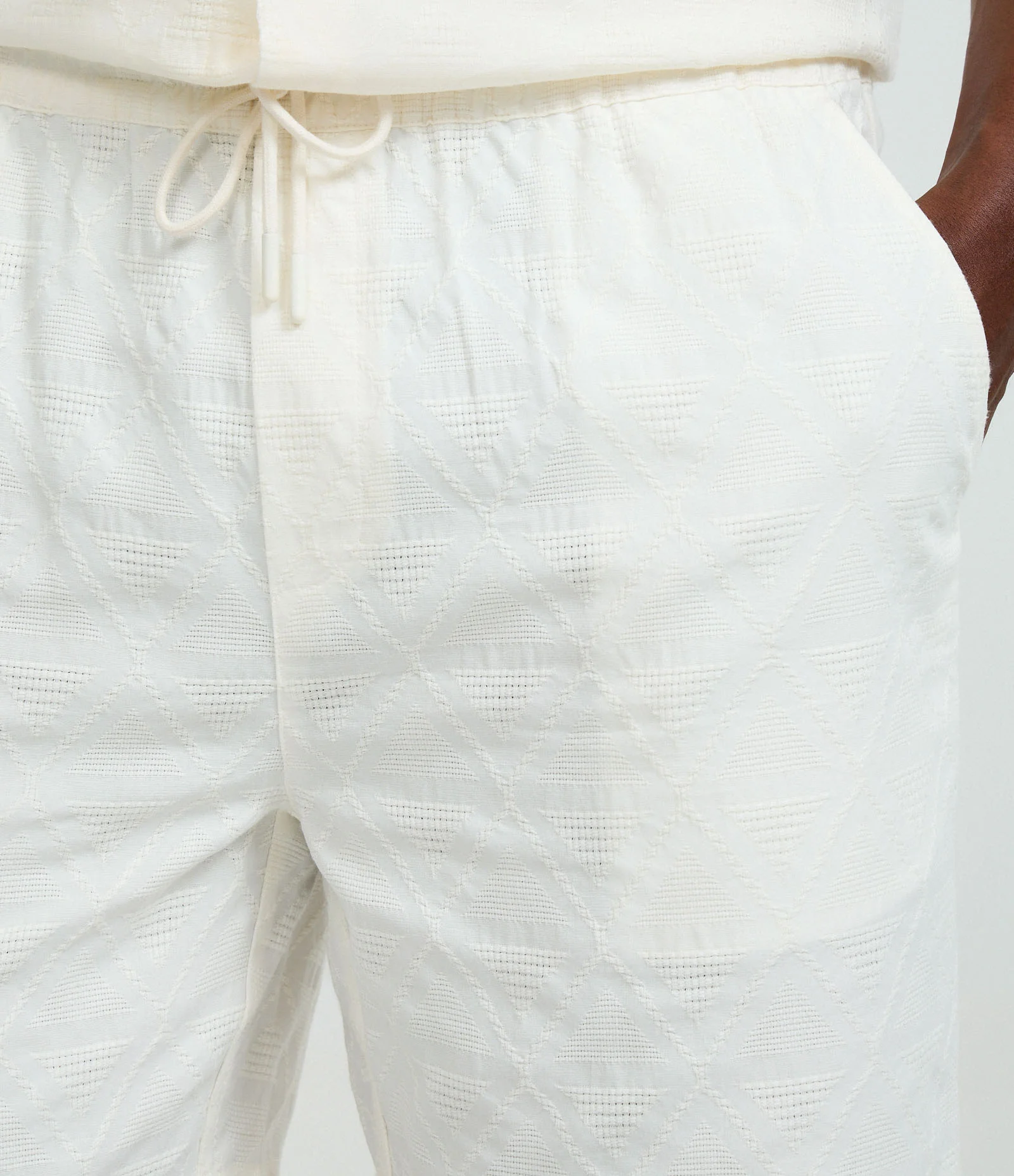 Bermuda Masculina em Algodão Texturizada Off White 4