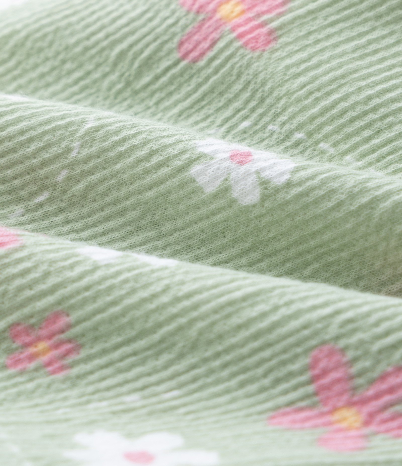 Bermuda Infantil Texturizada com Estampa Floral - Tam 0 a 18 meses Verde 5