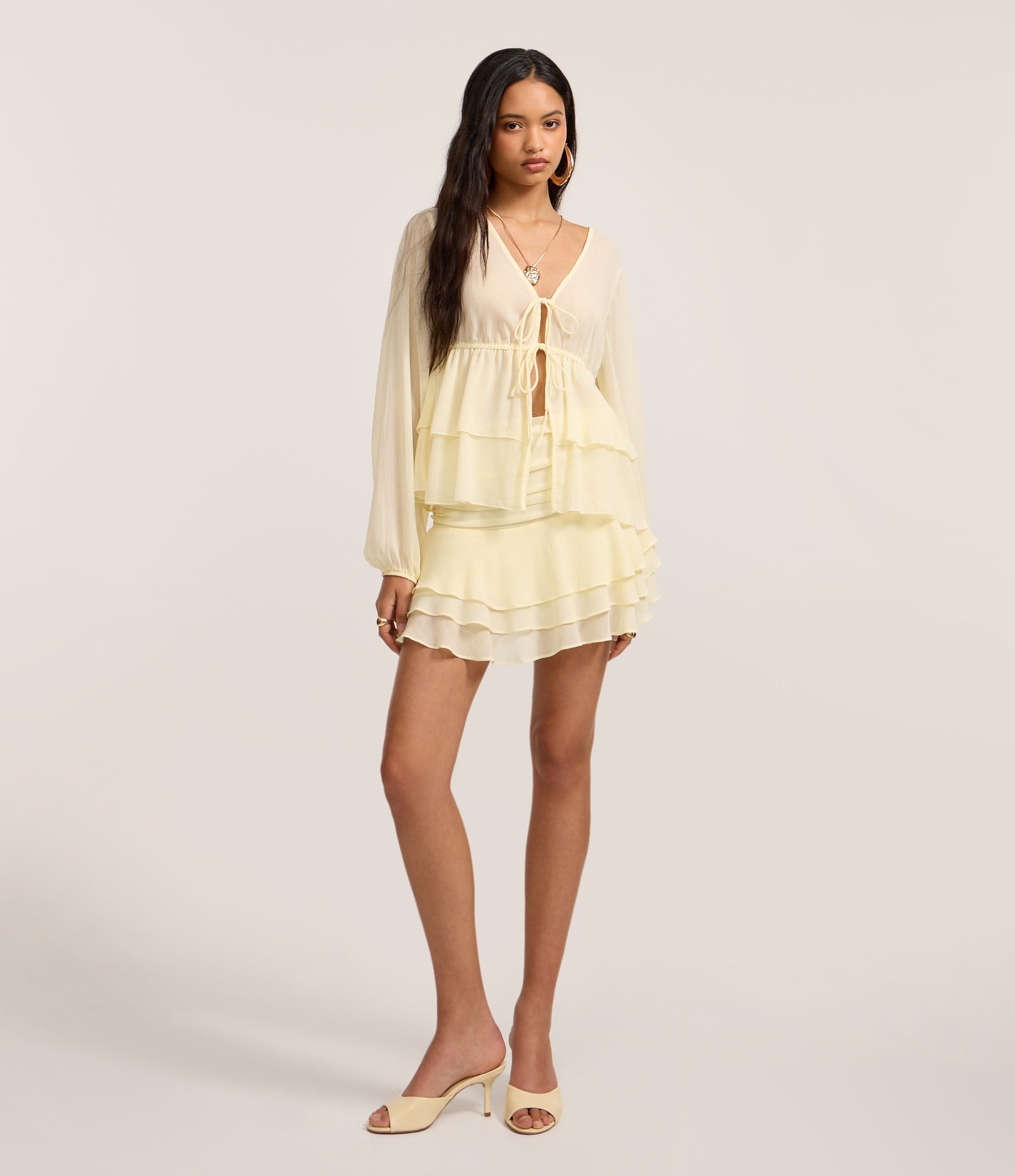 Saia Godê Curta em Chiffon com Franzidos e Babados Amarelo 1