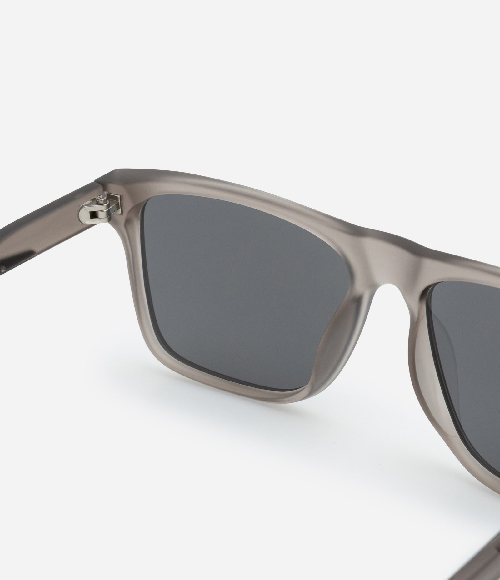 Óculos Quadrado com Haste Texturizada e Lente Fumê Cinza 3