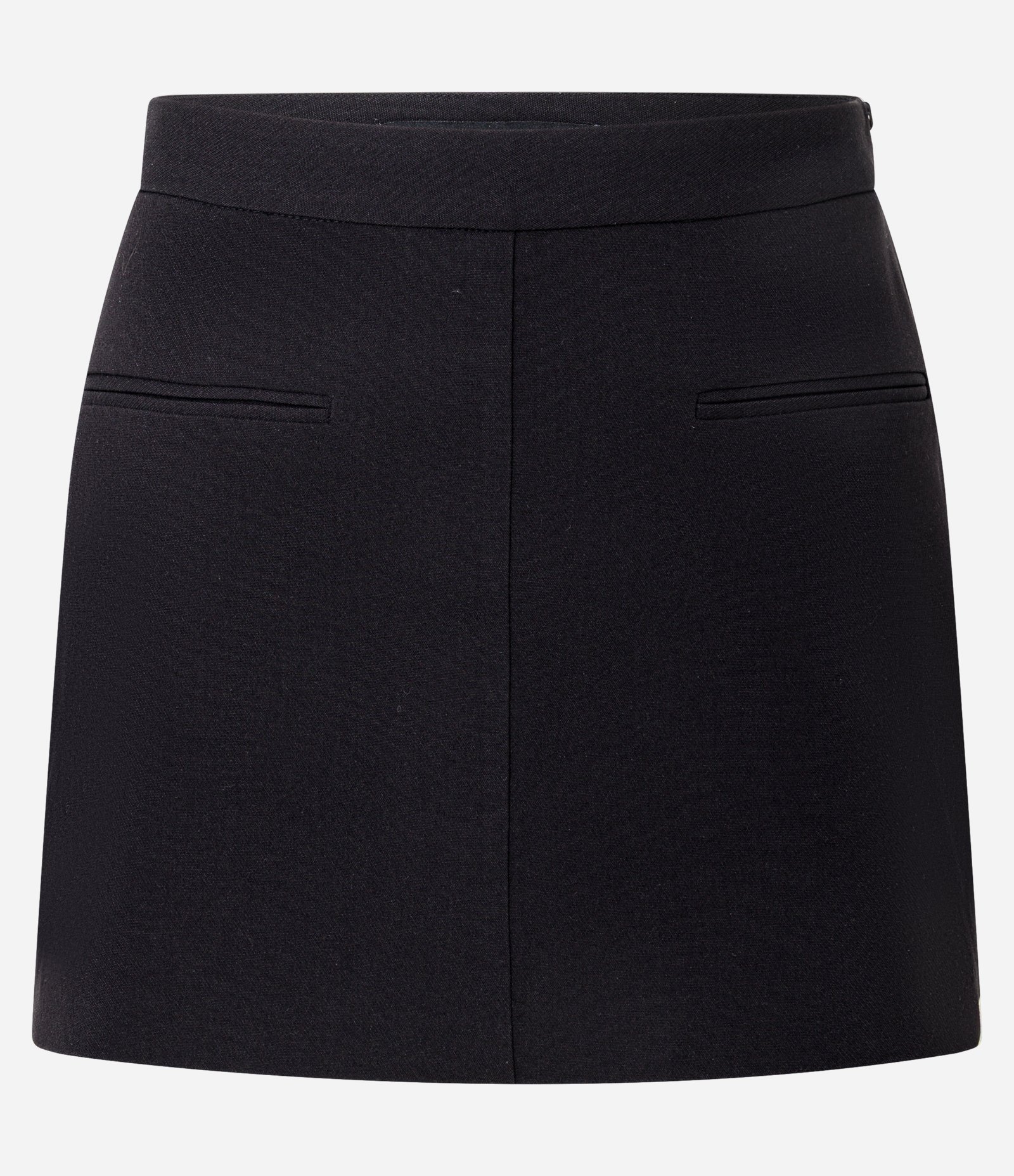 Short Saia Ajustado Alfaiatado com Mini Bolsos Preto 5