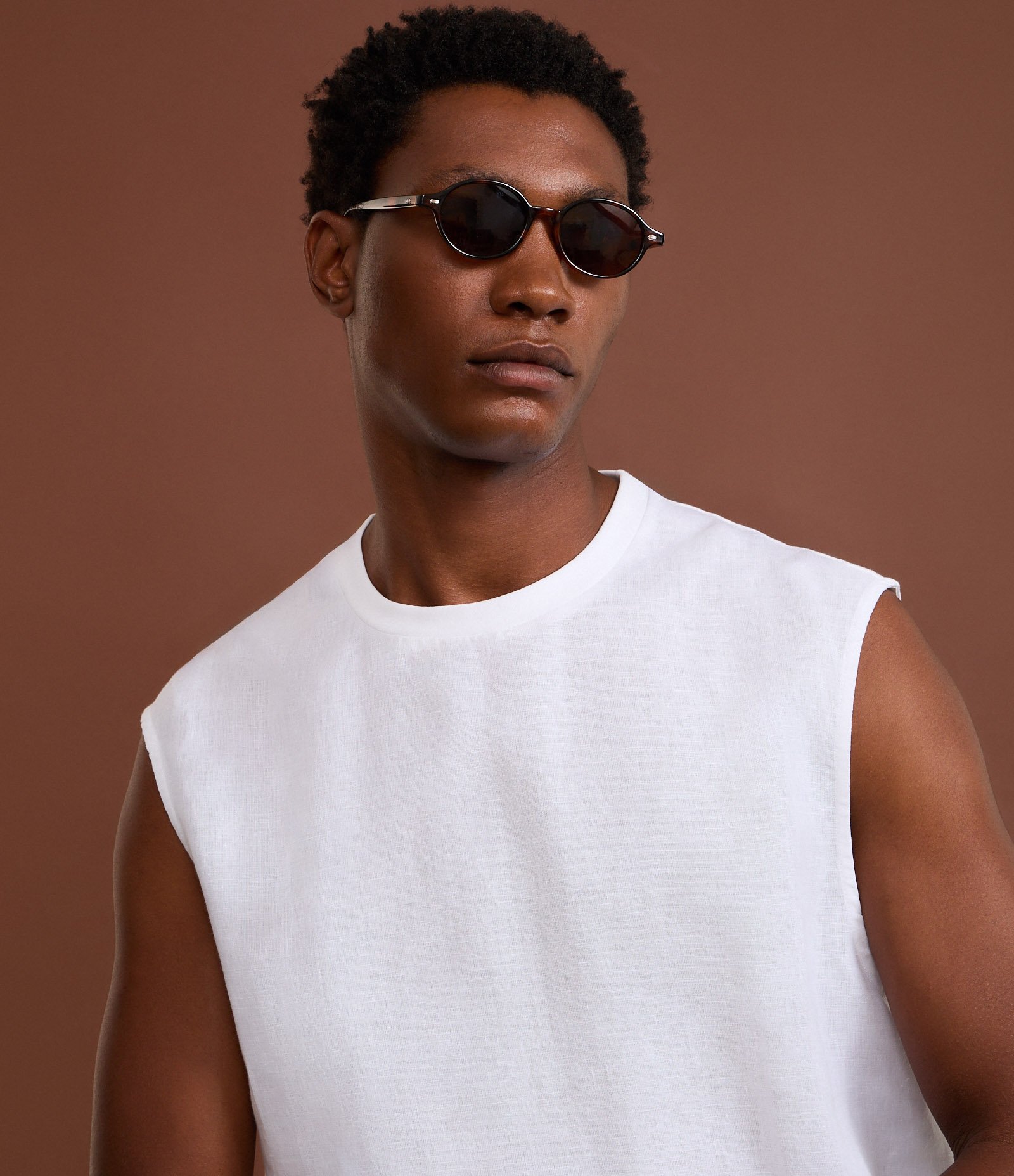 Regata com Frente em Linho e Costas em Malhão Branco 4