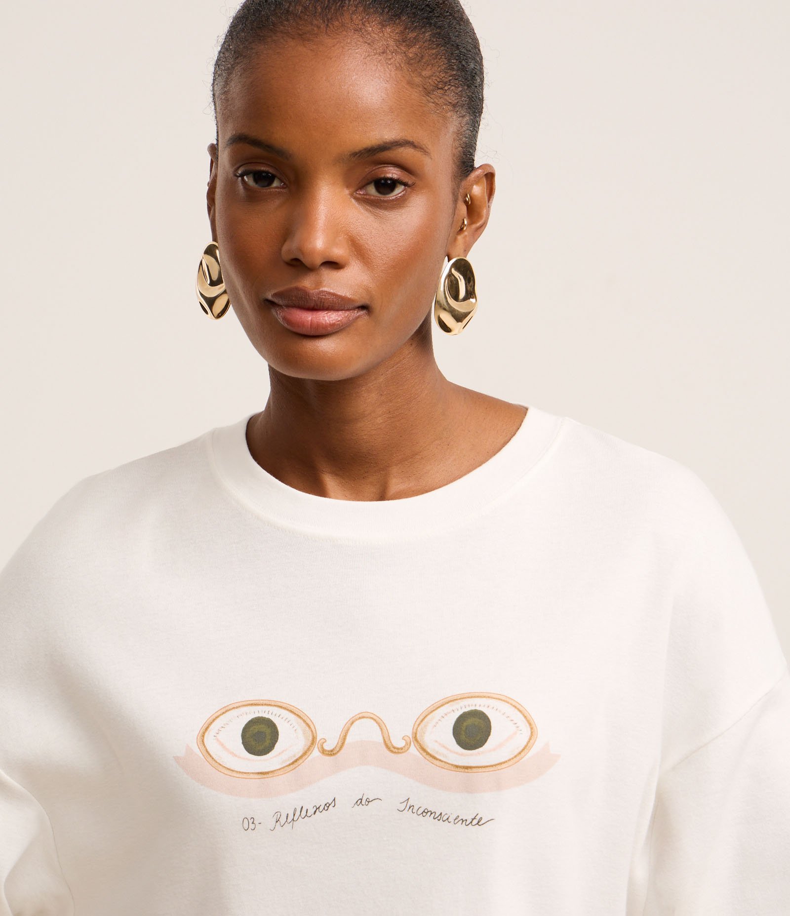 Blusa em Ribana com Estampa Óculos Surrealista Branco 2