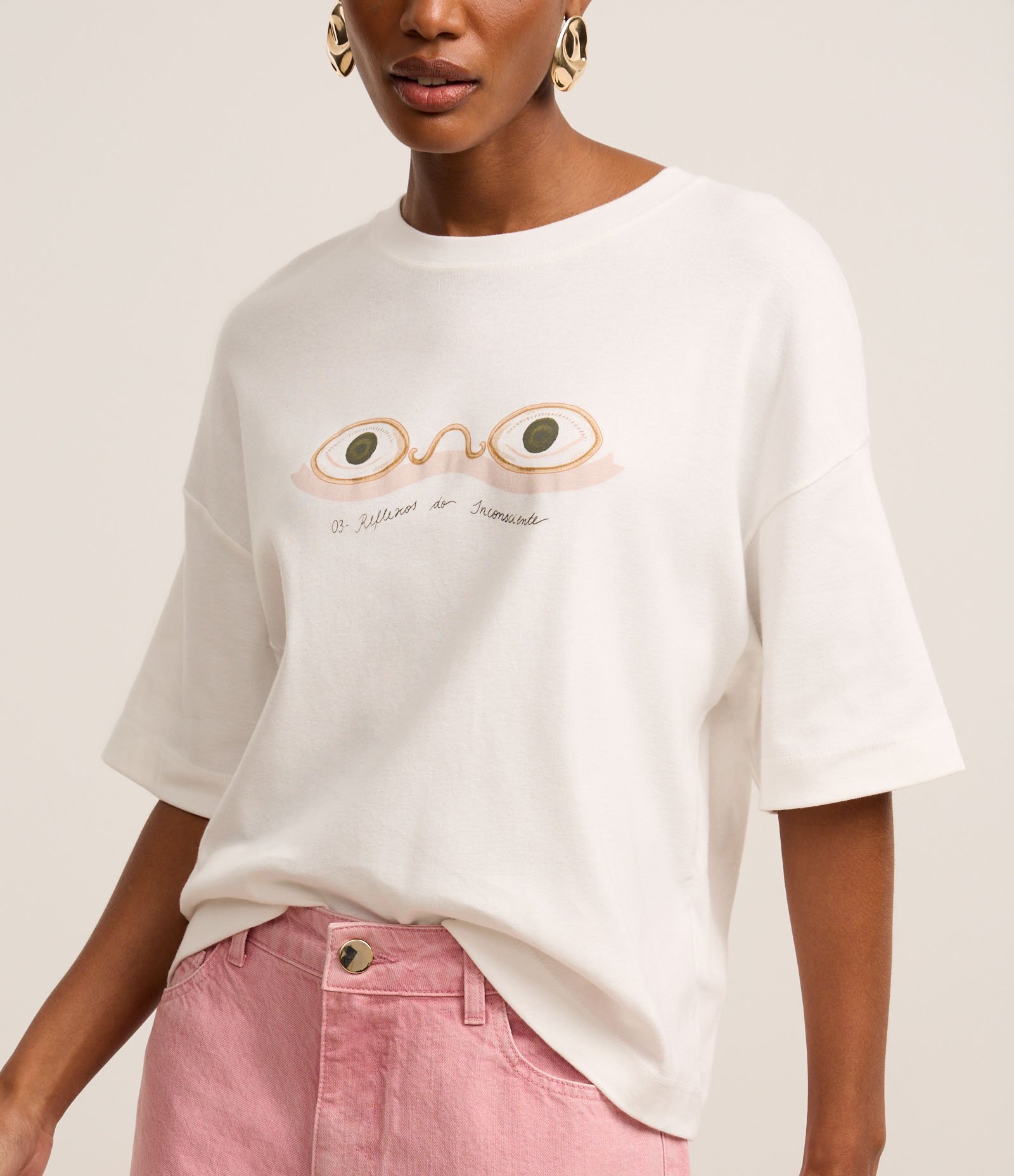 Blusa em Ribana com Estampa Óculos Surrealista Branco 4