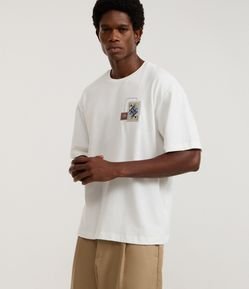 Camiseta Boxy em Algodão com Aplicação Localizada Carta de Reis