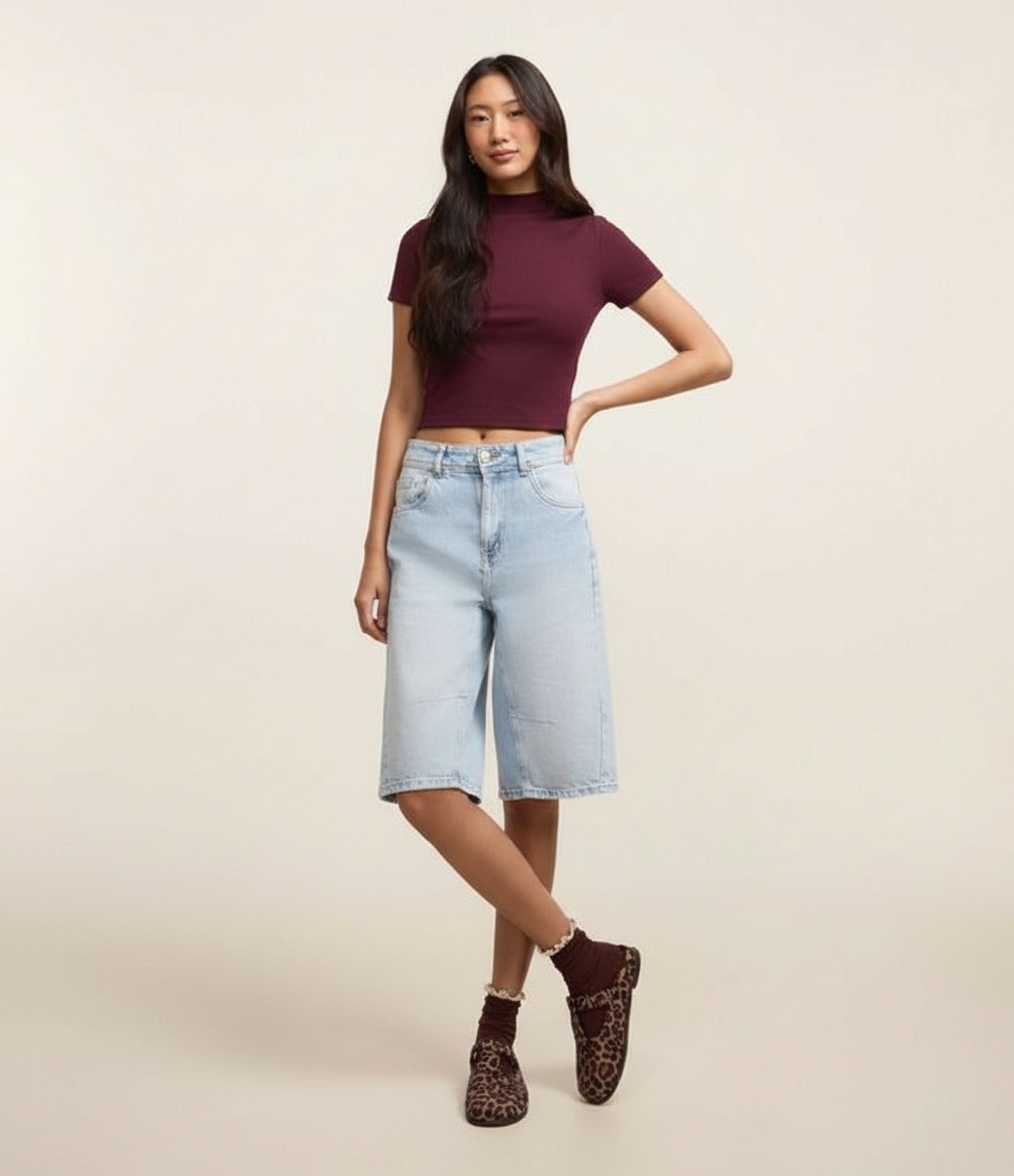 Blusa Básica Texturizada em Viscose com Golinha Alta Bordô 4