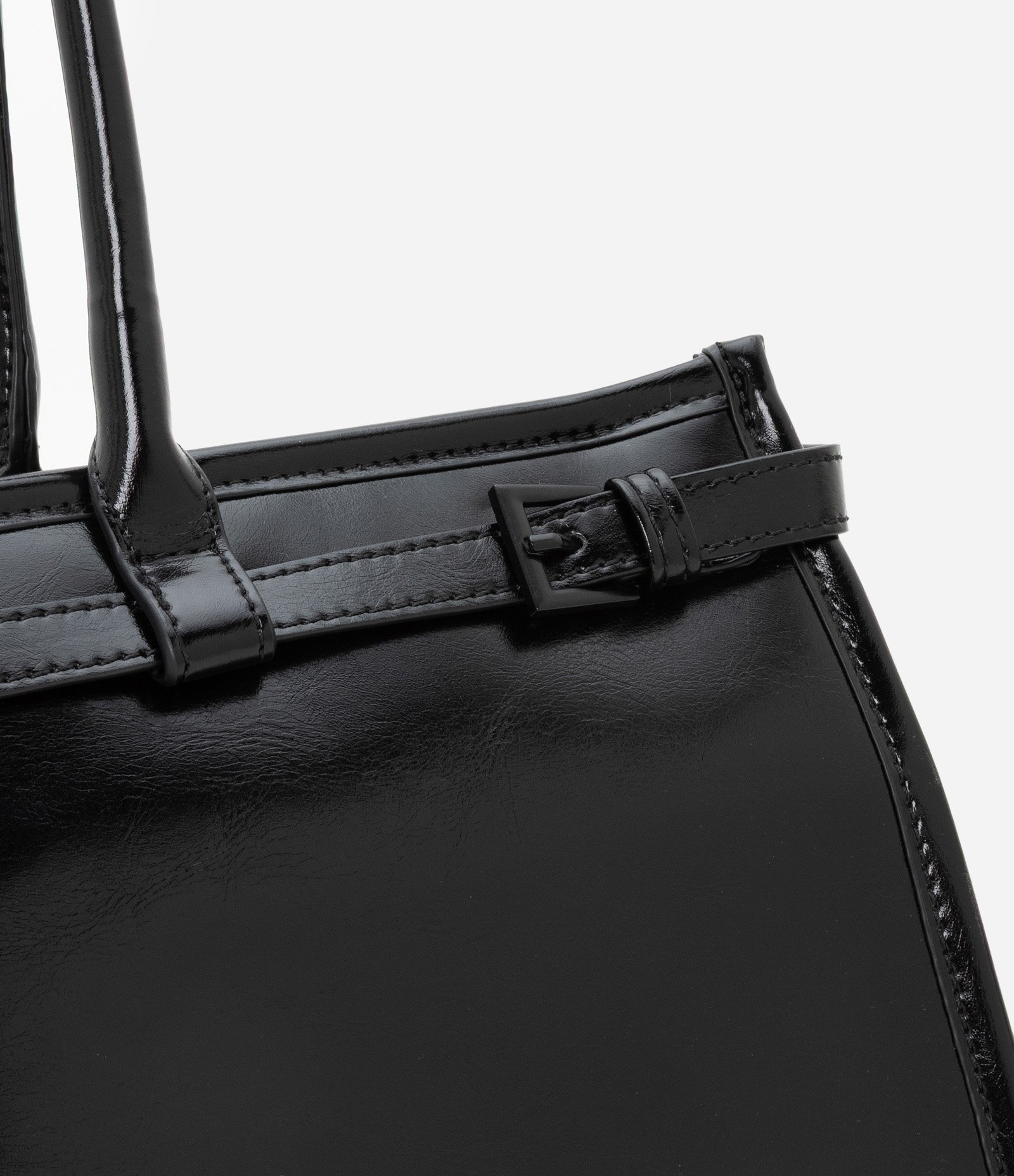 Bolsa Satchel Grande com Detalhe Cintado Preto 5