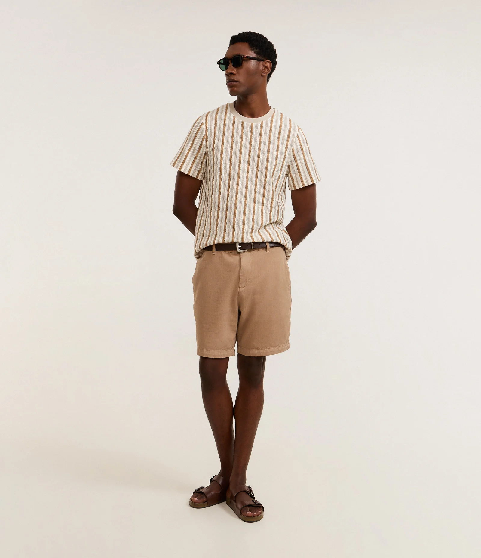 Camiseta em Tricô com Estampa de Listras e Texturizada Bege 2