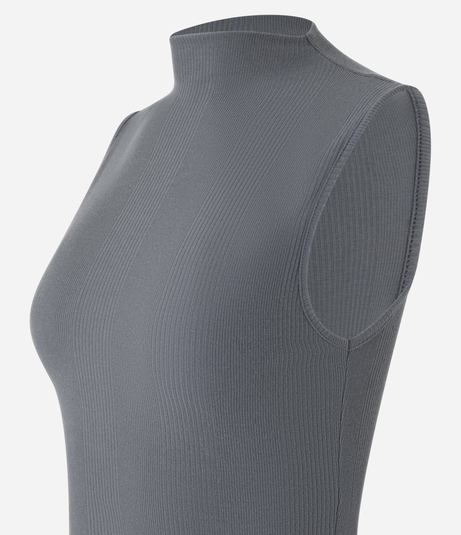 Blusa em Ribana com Golinha Alta Cinza 5