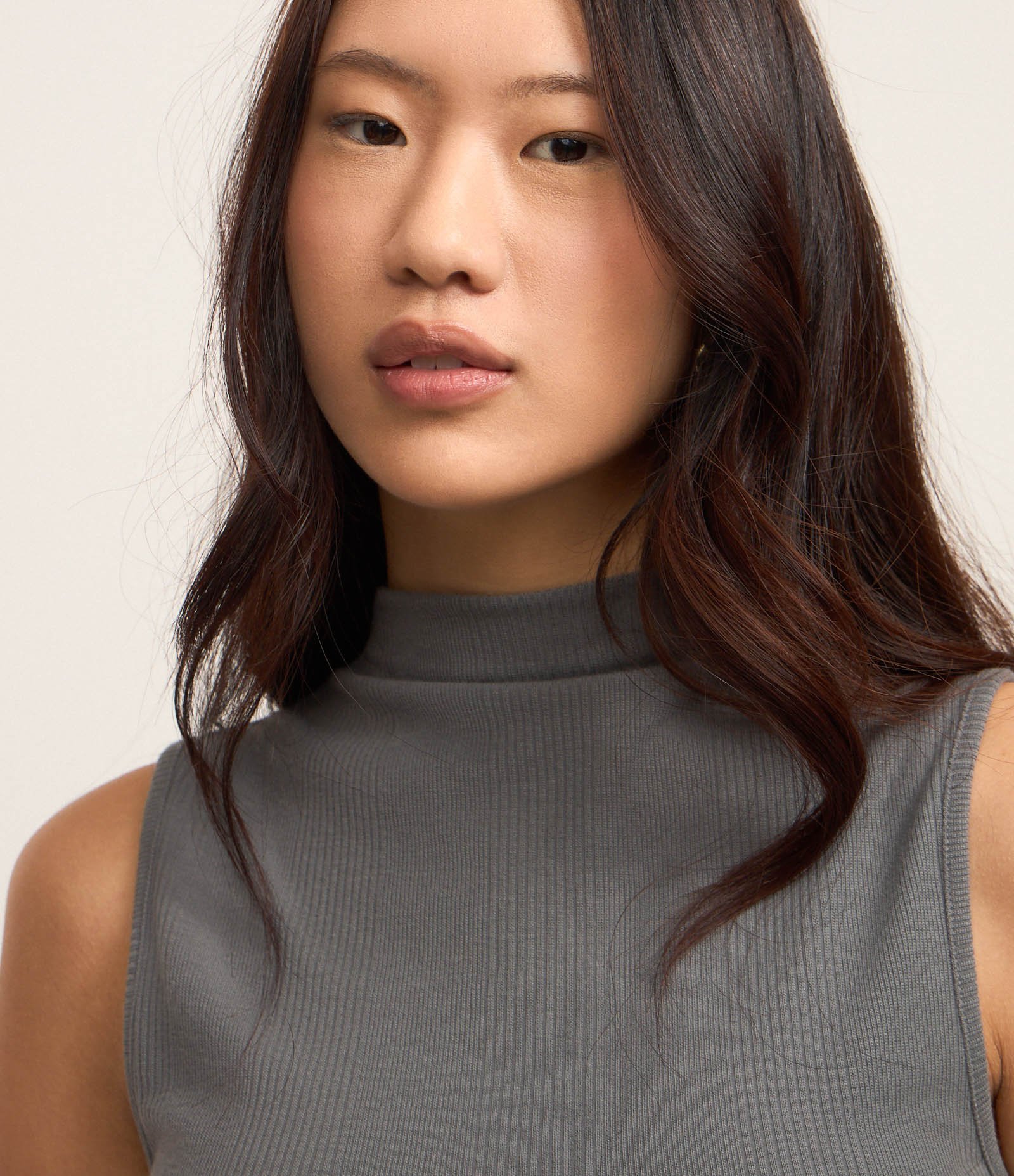 Blusa em Ribana com Golinha Alta Cinza 3